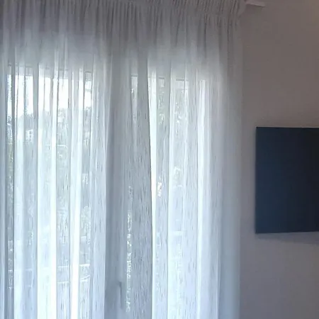 Acharavi Serenity Cozy Nyaraló *